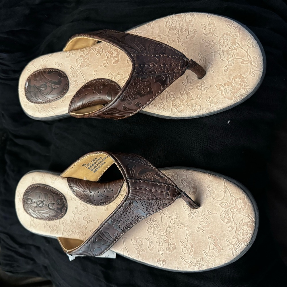 BOC thong sandal/flip-flop with detailed design
